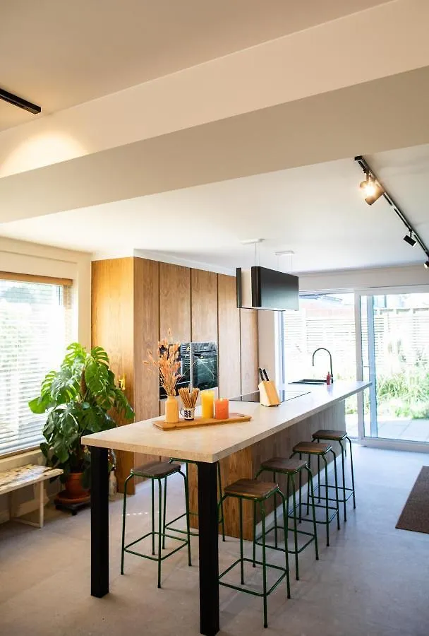 بروج Villa Mistral : Strandhuis Voor 10 Personen